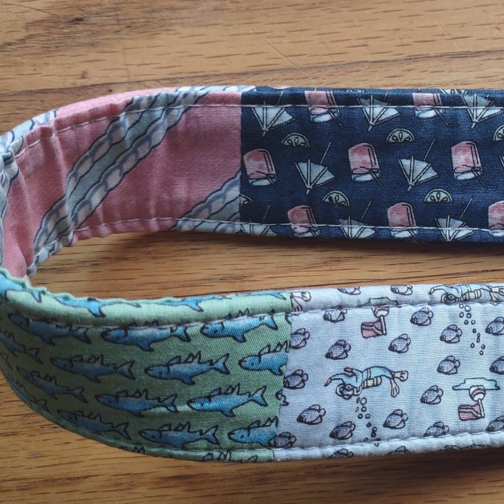 Vineyard Vines Patchwork Belt Size Medium Unisex D-Ring Whales Fish Peppers